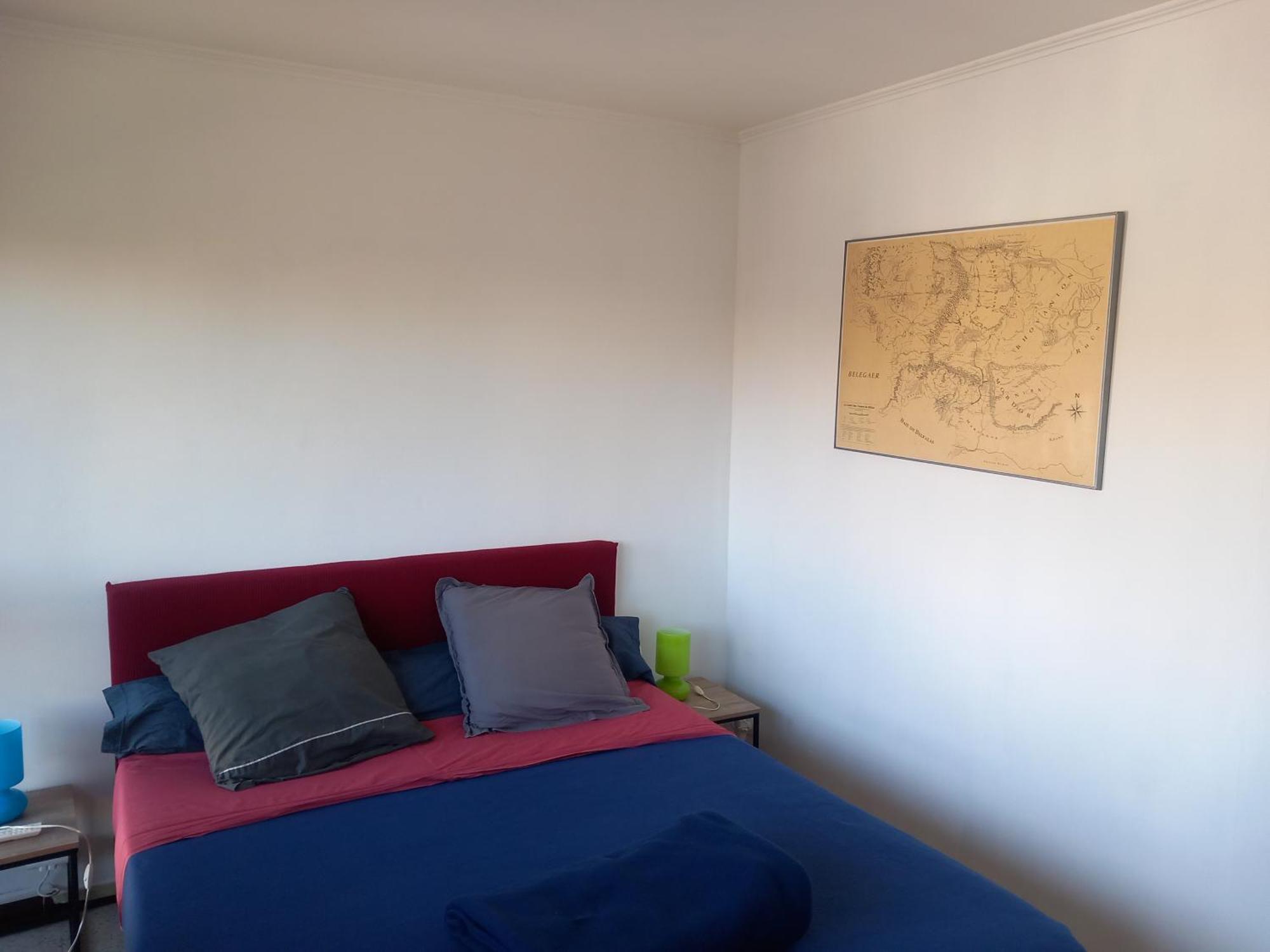 Chambre B1 Dans Un Appartement En Colocation Marseille Luaran gambar